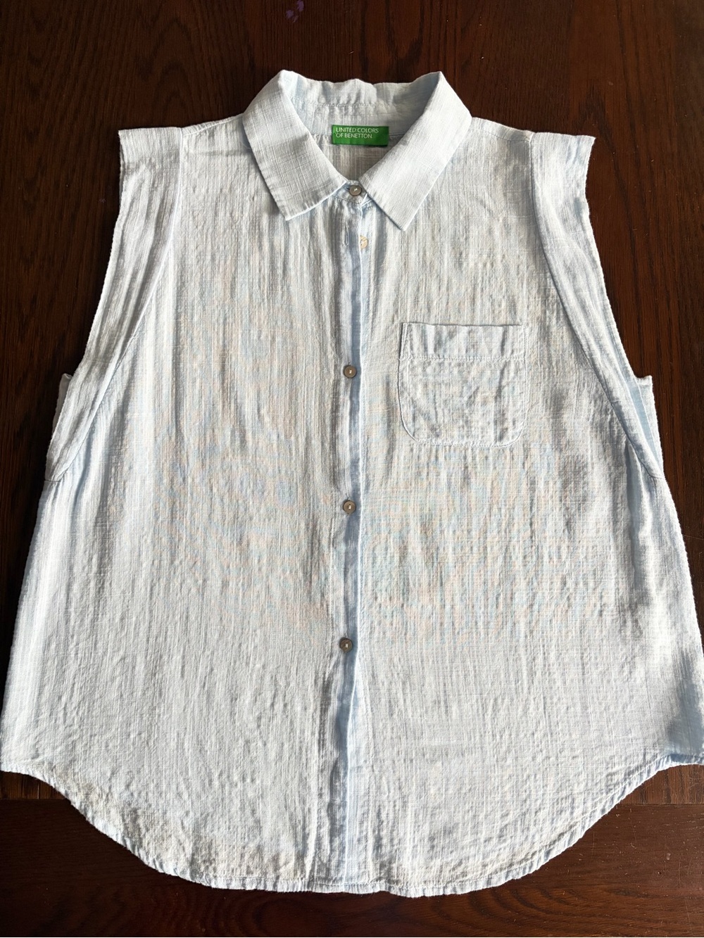 United Colors of Beneton Short Sleeve Light Blue Button Up Shirt Size M